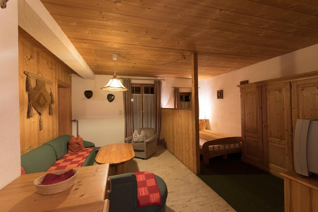 Hotel Gasthof Zur Traube Pettneu am Arlberg Zewnętrze zdjęcie